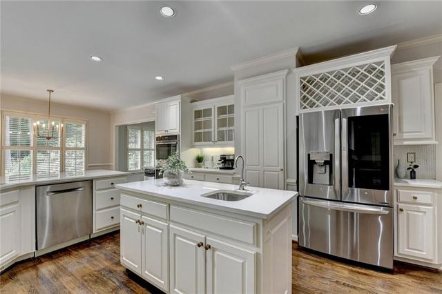 855 Autumn Close, Alpharetta, GA 30004