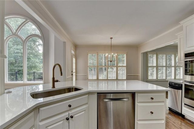 855 Autumn Close, Alpharetta, GA 30004