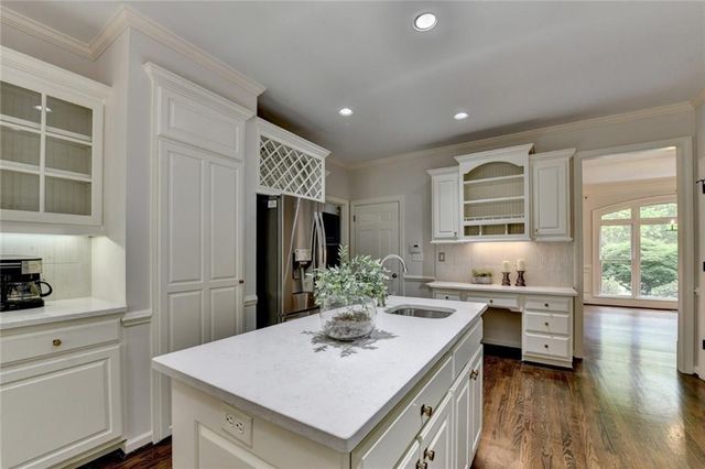 855 Autumn Close, Alpharetta, GA 30004