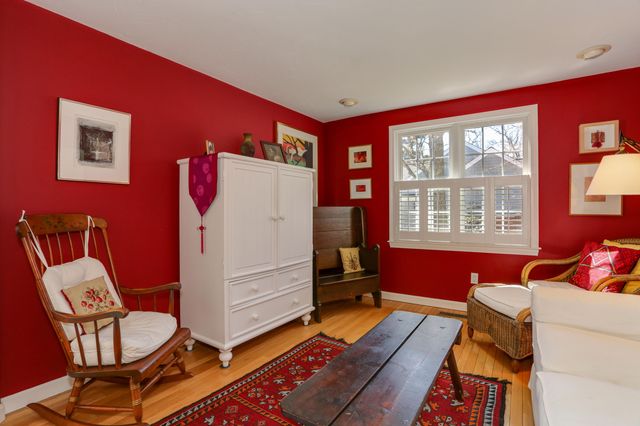 64 Falling Leaf Lane, Osterville, MA 02655