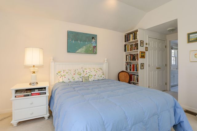 64 Falling Leaf Lane, Osterville, MA 02655