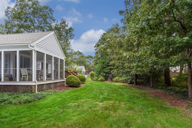 64 Falling Leaf Lane, Osterville, MA 02655