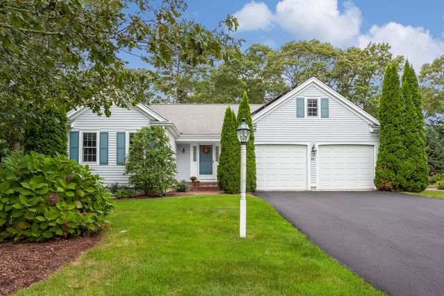 64 Falling Leaf Lane, Osterville, MA 02655
