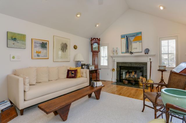 64 Falling Leaf Lane, Osterville, MA 02655
