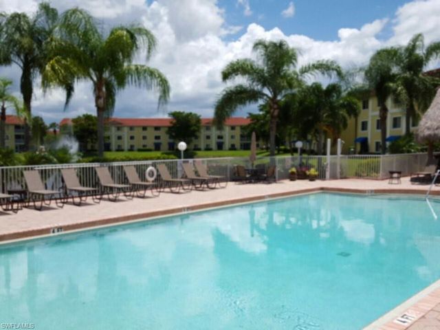 8287 Key Royal LN 1533, Naples, FL 34119