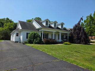 10381 Country Lane, Beach Park, IL 60087