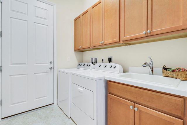 1123 Turnbridge Drive, Jupiter, FL 33458