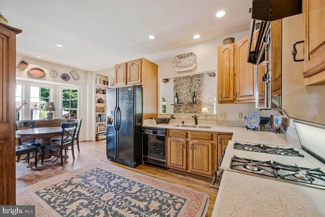 8929 COLESVILLE RD, Silver Spring, MD 20910