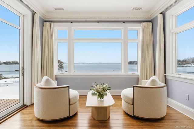 217 Hommocks Road, Larchmont, NY 10538