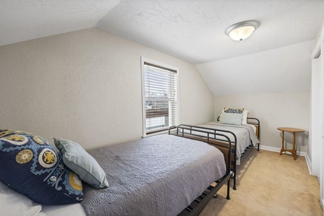 607 Sherwood Avenue, Three Oaks, MI 49128