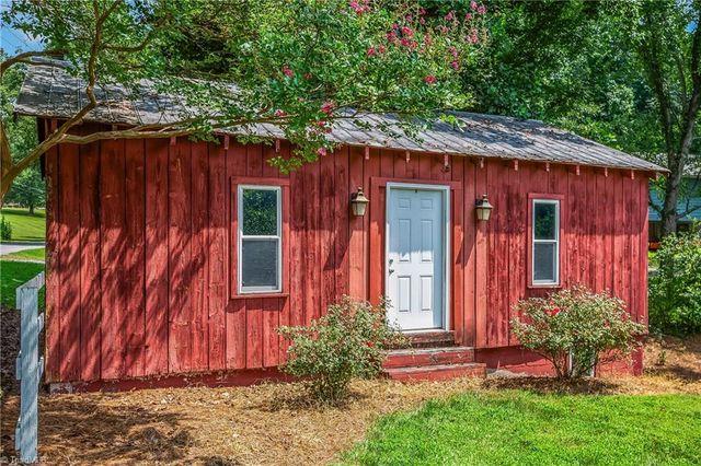 3052 Greenhouse Road, Winston-salem, NC 27127