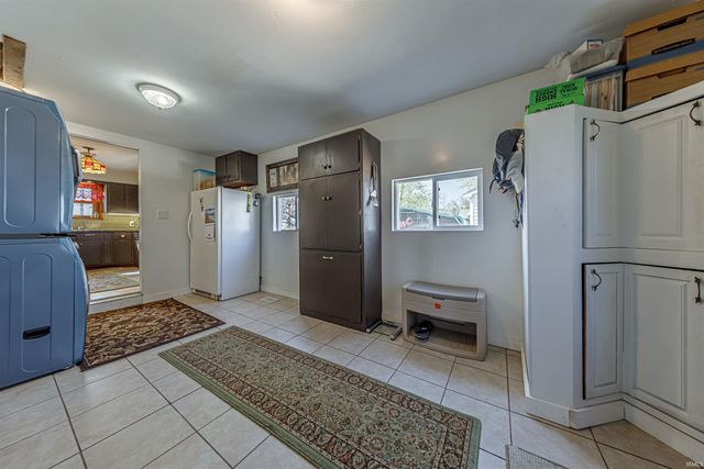 202 E Fourth Street, Lynnville, IN 47619