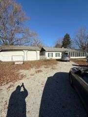 2424 W 66th Street, Indianapolis, IN 46268
