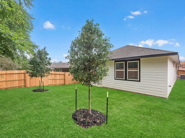 2010 W Darlington Oaks Court, Conroe, TX 77304