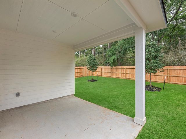 2010 W Darlington Oaks Court, Conroe, TX 77304