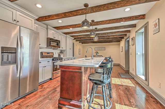 217 South Irish Street, Greeneville, TN 37743