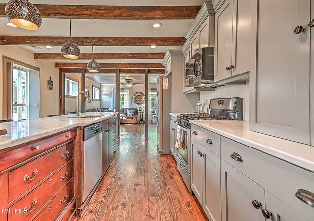 217 South Irish Street, Greeneville, TN 37743