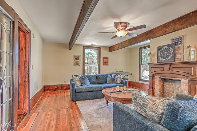 217 South Irish Street, Greeneville, TN 37743