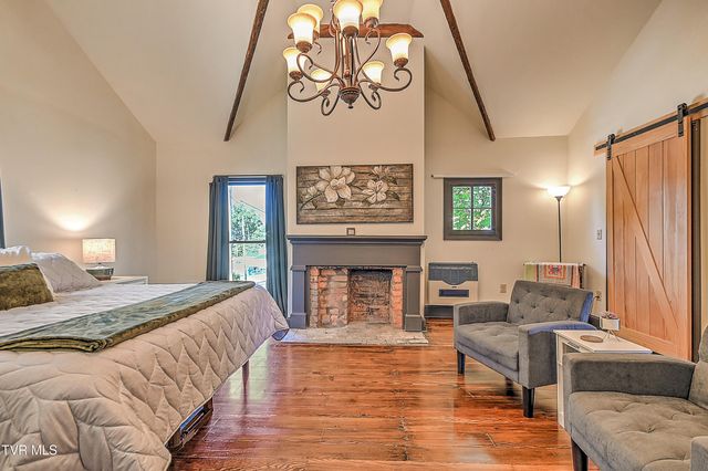 217 South Irish Street, Greeneville, TN 37743