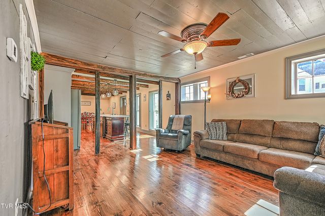 217 South Irish Street, Greeneville, TN 37743