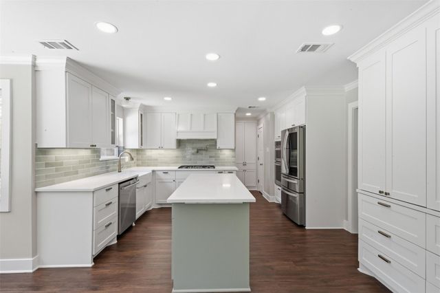 3106 Cedar Knolls Drive, Kingwood, TX 77339