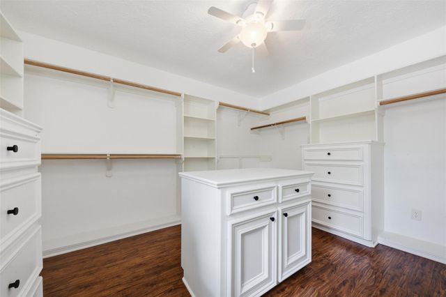3106 Cedar Knolls Drive, Kingwood, TX 77339