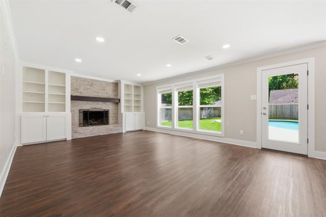 3106 Cedar Knolls Drive, Kingwood, TX 77339