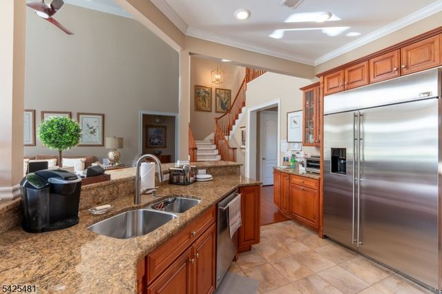19 Betsy Ross Dr, Warren Twp., NJ 07059