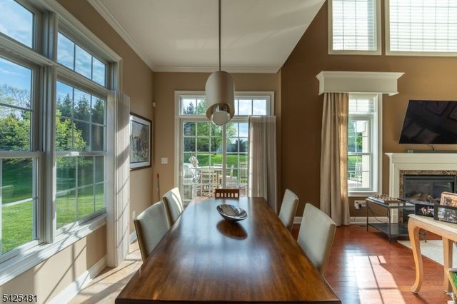 19 Betsy Ross Dr, Warren Twp., NJ 07059
