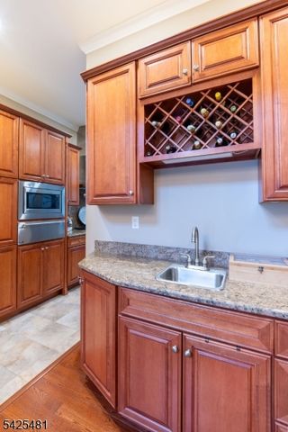 19 Betsy Ross Dr, Warren Twp., NJ 07059