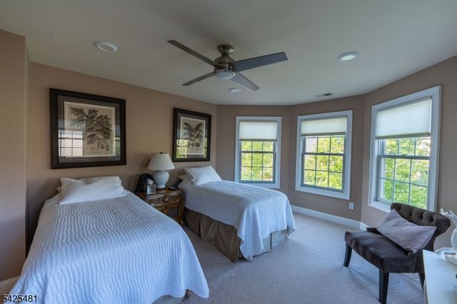 19 Betsy Ross Dr, Warren Twp., NJ 07059