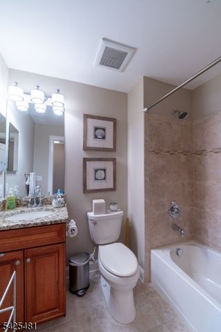 19 Betsy Ross Dr, Warren Twp., NJ 07059