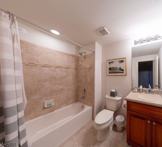 19 Betsy Ross Dr, Warren Twp., NJ 07059