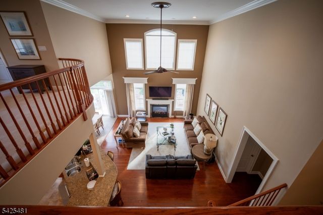 19 Betsy Ross Dr, Warren Twp., NJ 07059