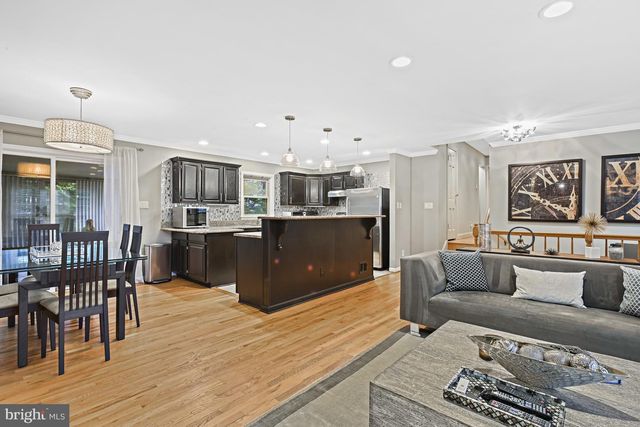 1008 PARK ST SE, Vienna, VA 22180