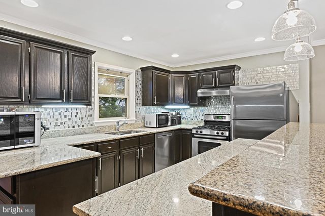 1008 PARK ST SE, Vienna, VA 22180