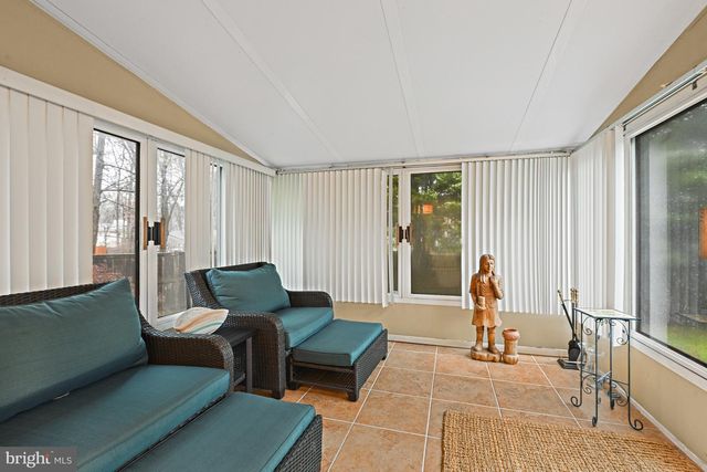 1008 PARK ST SE, Vienna, VA 22180