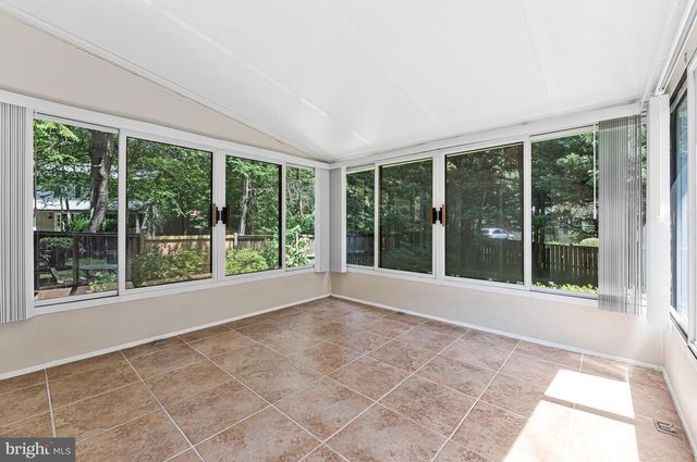 1008 PARK ST SE, Vienna, VA 22180