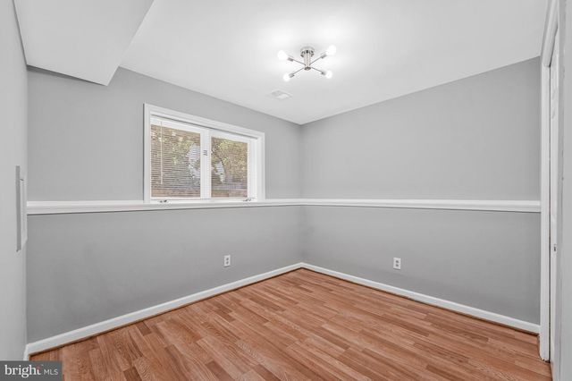 1008 PARK ST SE, Vienna, VA 22180