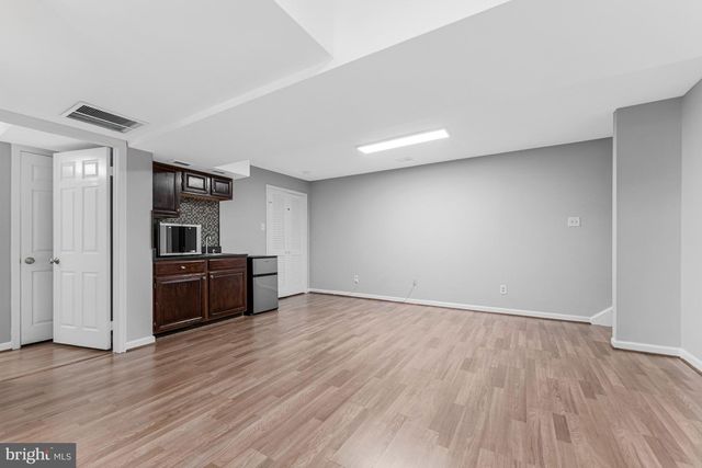 1008 PARK ST SE, Vienna, VA 22180