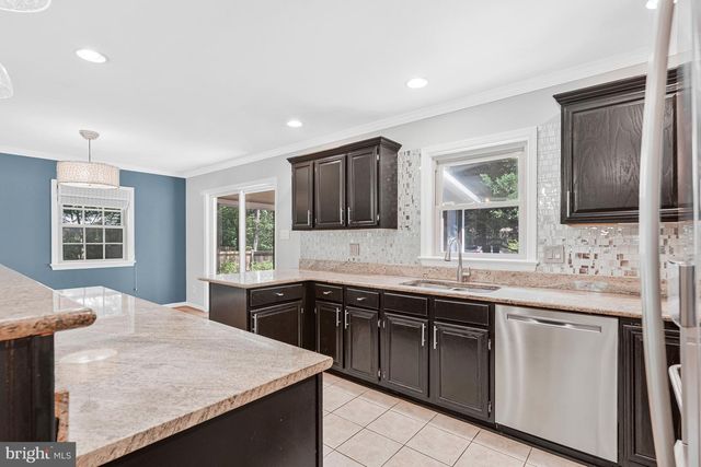 1008 PARK ST SE, Vienna, VA 22180