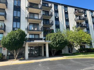 9128 W Terrace Drive 1N, Niles, IL 60714