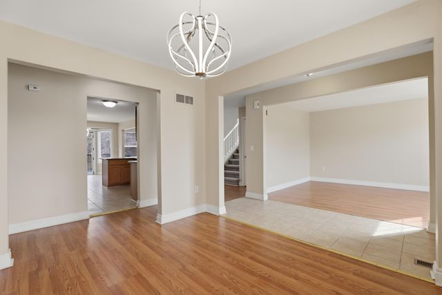 35900 Abbey Drive, Romulus, MI 48174