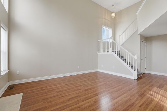 35900 Abbey Drive, Romulus, MI 48174