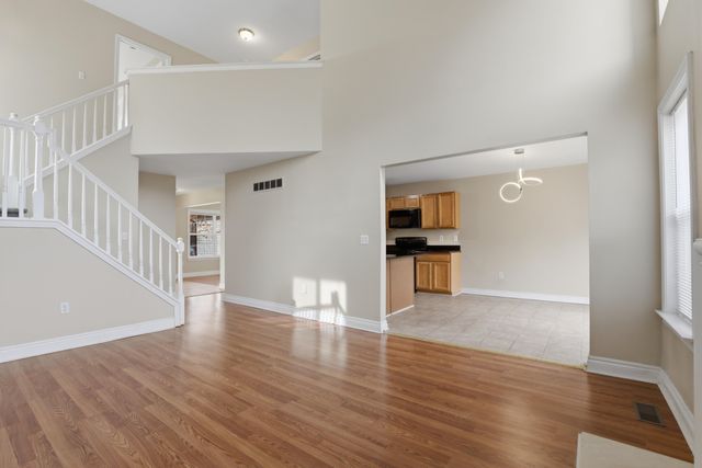 35900 Abbey Drive, Romulus, MI 48174