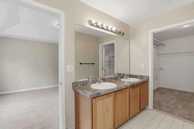 35900 Abbey Drive, Romulus, MI 48174