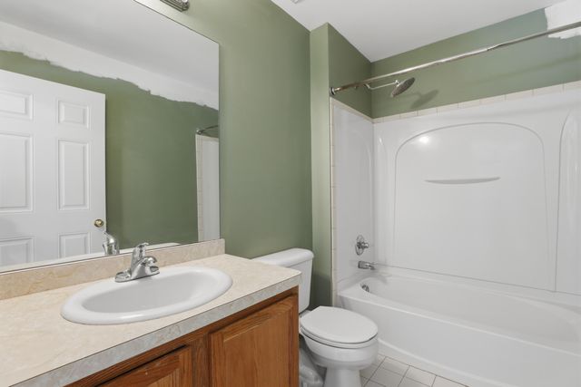 35900 Abbey Drive, Romulus, MI 48174