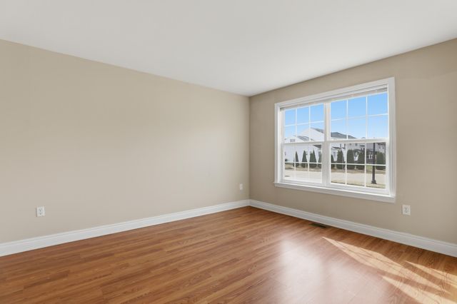 35900 Abbey Drive, Romulus, MI 48174