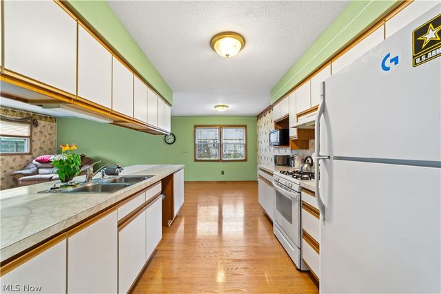 3869 Dayton Avenue, Lorain, OH 44052