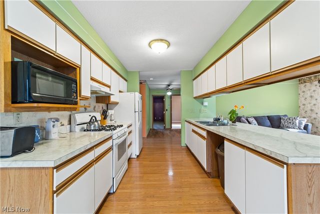 3869 Dayton Avenue, Lorain, OH 44052